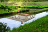 Dateiname=Frei_Perla_Spiegelung_im_Wassergraben.jpg
Dateigröße=1169KB
Abmessungen: 1200x795
hinzugefügt am: 14. August 2024 Frei_Perla_Spiegelung_im_Wassergraben.jpg