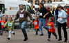 Dateiname=Sp_Familienlauf_06.jpg
Dateigröße=186KB
Abmessungen: 900x558
hinzugefügt am: 02. Dezember 2006 Sp_Familienlauf_06.jpg