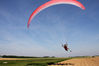 Dateiname=Tandemfliegen_Abgehoben_01.jpg
Dateigröße=220KB
Abmessungen: 850x567
hinzugefügt am: 22. Mai 2010 Tandemfliegen_Abgehoben_01.jpg