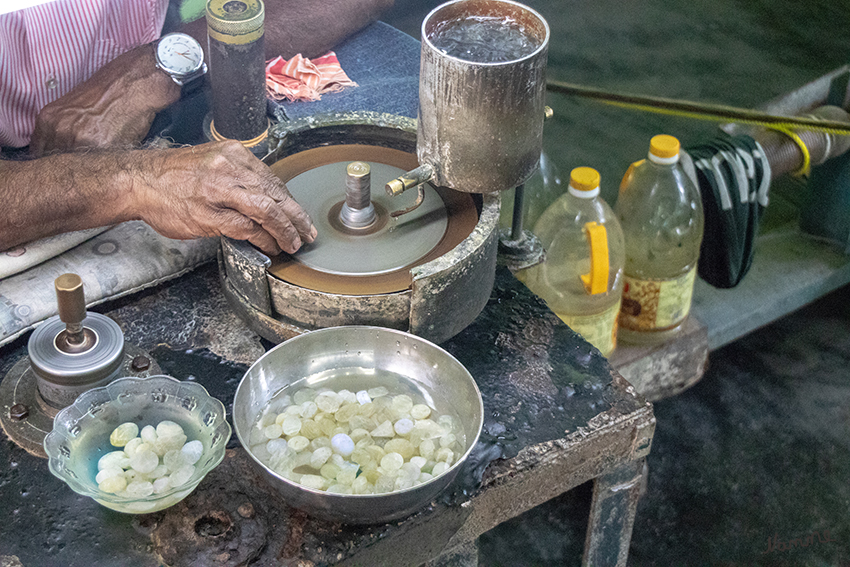 Mondsteinmine
Schlüsselwörter: Sri Lanka, Mondsteinmine