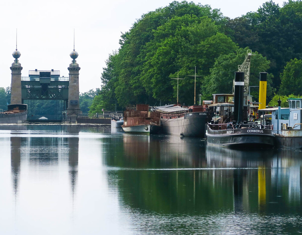 Fotoausflug am 24.06 2021 "Schiffshebewerk von Weitem"
Verena
Schlüsselwörter: 2021