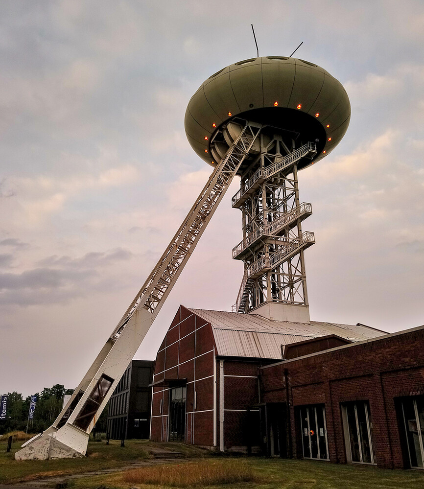 Fotoausflug am 24.06 2021 "UFO"
GannaZ
Schlüsselwörter: 2021