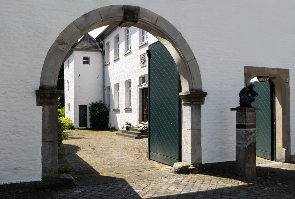 Kaiserswerth Torbogen
Elise
Schlüsselwörter: 2024