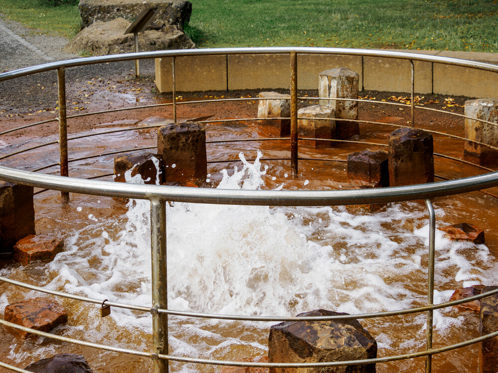 Rund um Bach, Fluss, Kanal und See "Kalter Geysir Wallenborn"
Gerd
Schlüsselwörter: 2024
