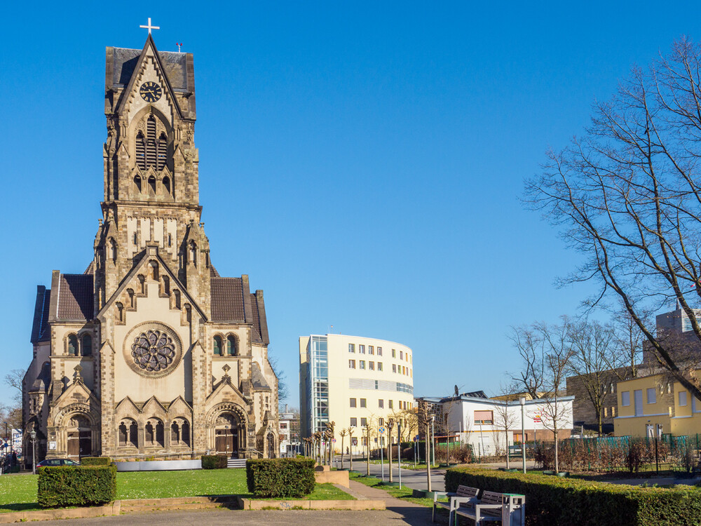 Achitektur und Details "Krefeld Lutherkirche und Helios Klinikum"
Gerd
Schlüsselwörter: 2022