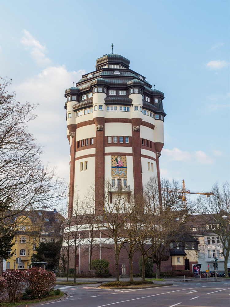 Architektur und Details "Wasserturm eines der Wahrzeichen von Mönchengladbach"
Gerd
Schlüsselwörter: 2022