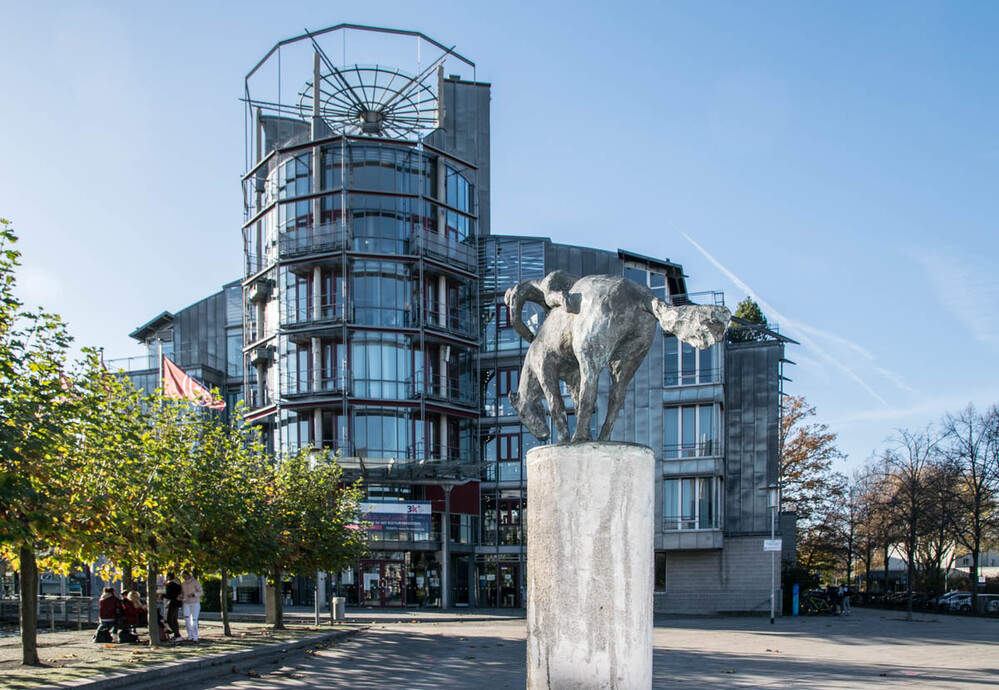 Weitwinkel "Kaarst Rathaus"
Karl-Heinz
Schlüsselwörter: 2021