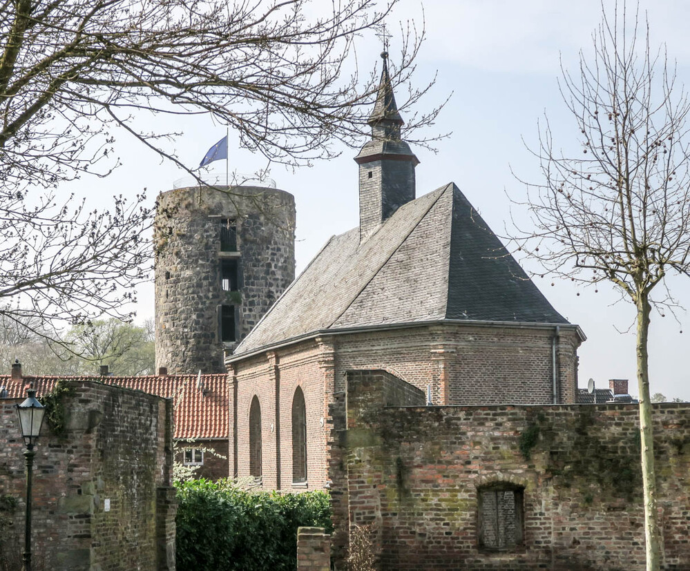 Architektur und Details "Kapelle"
Karl-Heinz
Schlüsselwörter: 2022