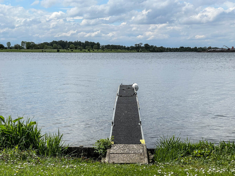 Frei "Weg zum Wasser"
Karl-Heinz
Schlüsselwörter: 2023