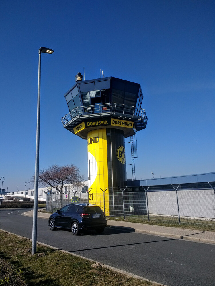 Architektur und Details "Flughafentower Dortmund"
Manni
Schlüsselwörter: 2022