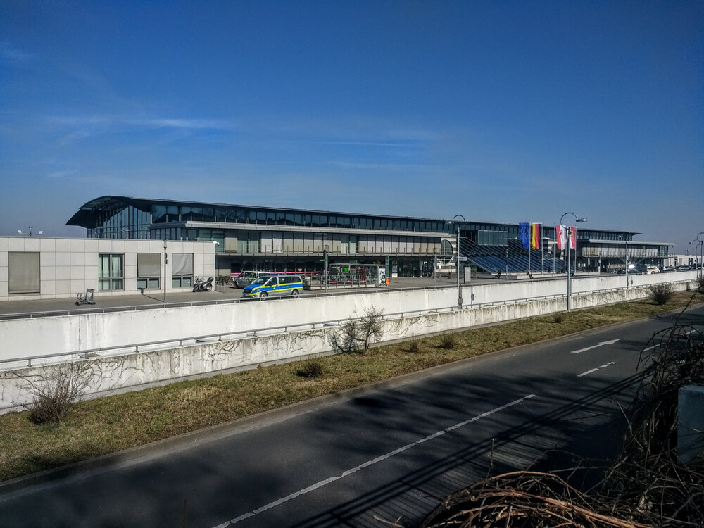 Architektur und Details "Regionalflughafen Dortmund Wickede"
Manni
Schlüsselwörter: 2022