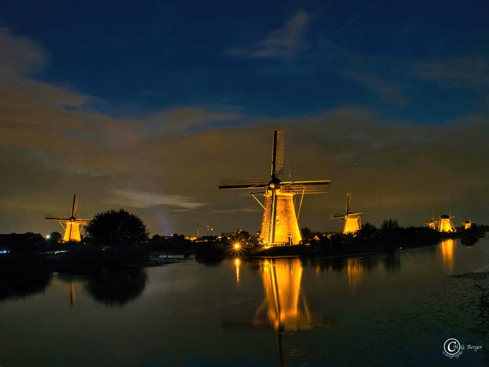 Niederlande Kinderdijk Mühlenfest 1
Gerd
Schlüsselwörter: 2022