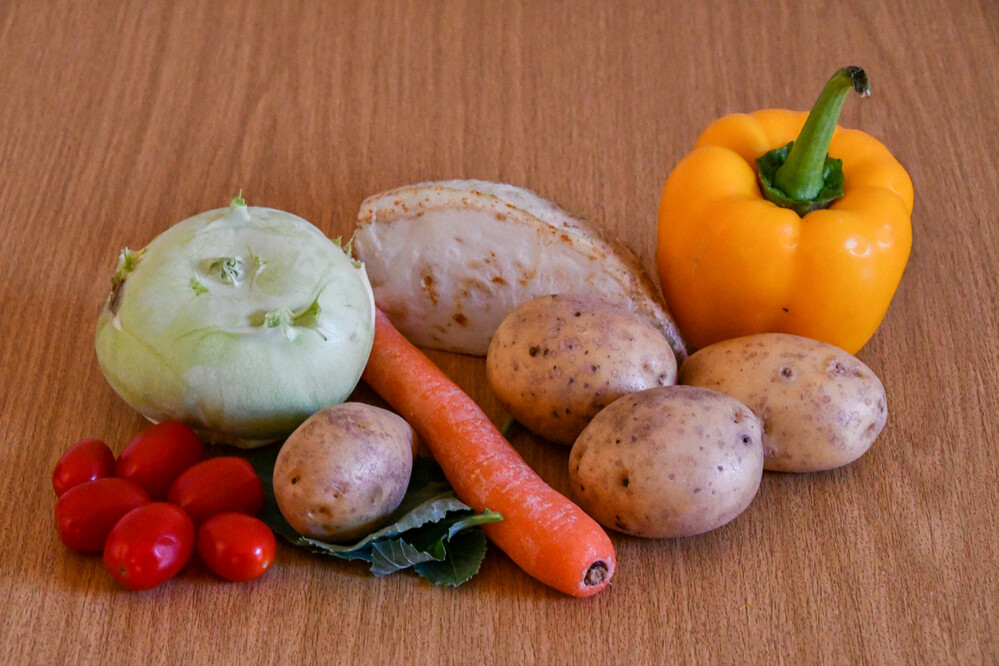 Lebensmittel auch Gerichte "Gemüse"
Roland
Schlüsselwörter: 2024