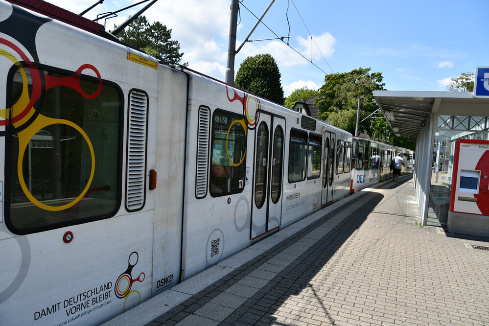 Fortbewegungsmittel "U-Bahn"
Roland
Schlüsselwörter: 2023