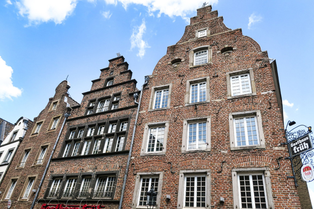 Stadtführung-das historische Neuss  „Alte Häuser“
Verena
Schlüsselwörter: 2025