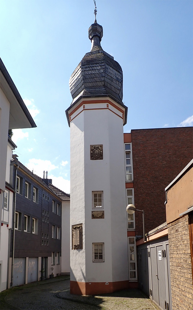 Stadtführung-das historische Neuss  „Studententürmchen“
Marianne
Schlüsselwörter: 2025