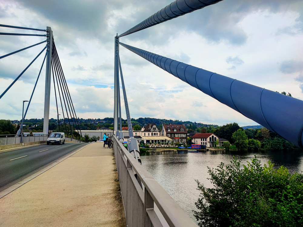 Frei  „Kampmannbrücke zwischen Ruhr und Baldeneysee“
Manni
Schlüsselwörter: 2026