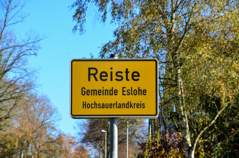 Frei  „Ortseinfahrt“
Perla
Schlüsselwörter: 2025