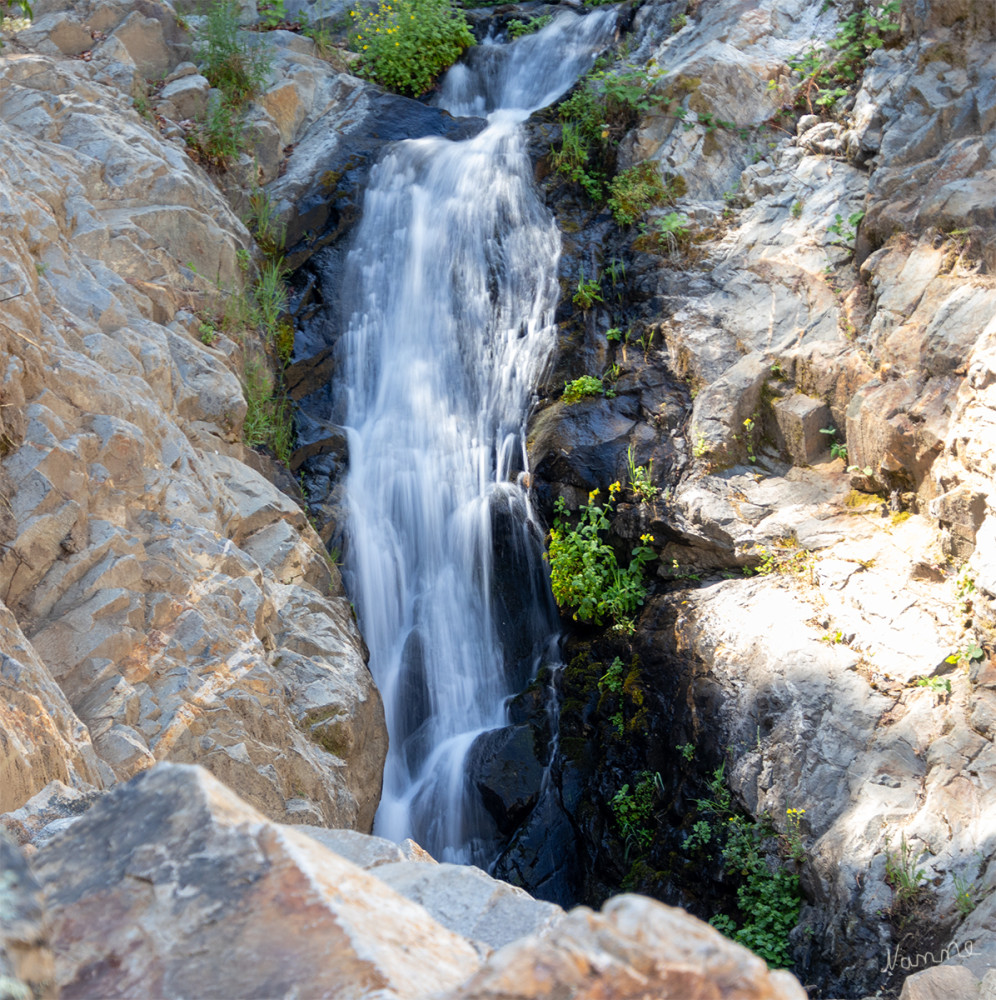 24 – Wasserfall im Kings Canyon
Schlüsselwörter: 2025
