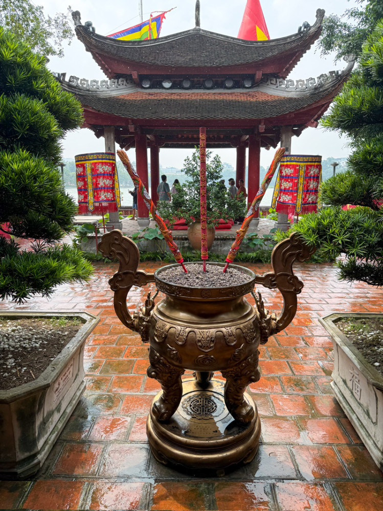 Hanoi  Museum        
Schlüsselwörter: 2026