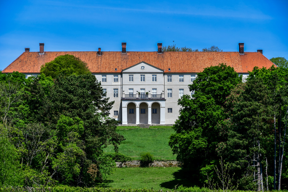 Schlösser, Burgen und Festungen  "Schloss Cappenberg aus der Ferne"   
Perla
Schlüsselwörter: 2025