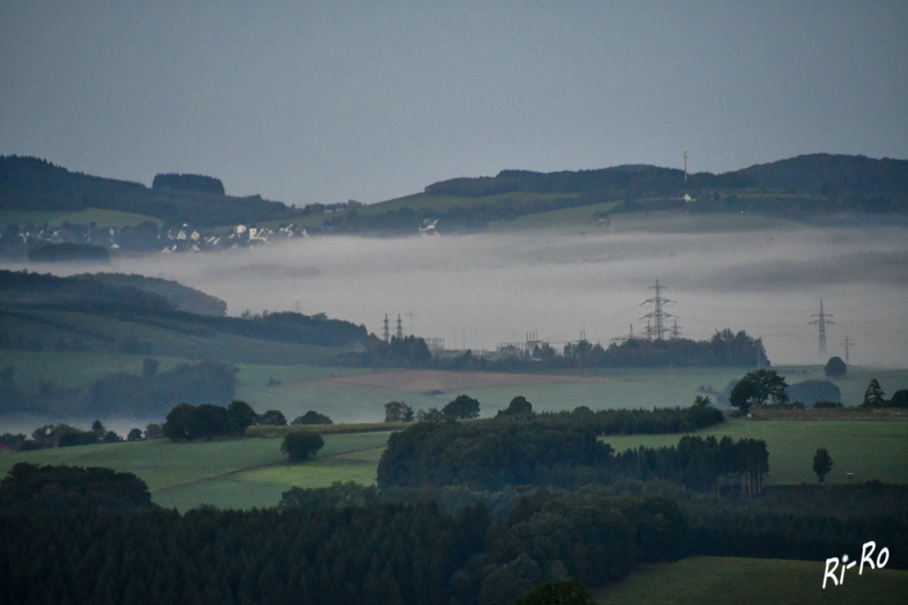 Start in den Tag
Der Herbst ist angekommen, die ersten Nebel sind sichtbar.
Schlüsselwörter: 2026
