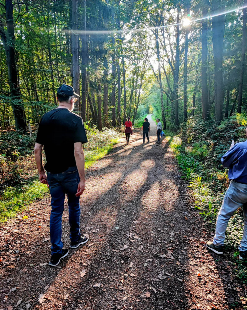 Schatten  „Herbstspaziergang im Wassenberger Wald“
Manni
Schlüsselwörter: 2026