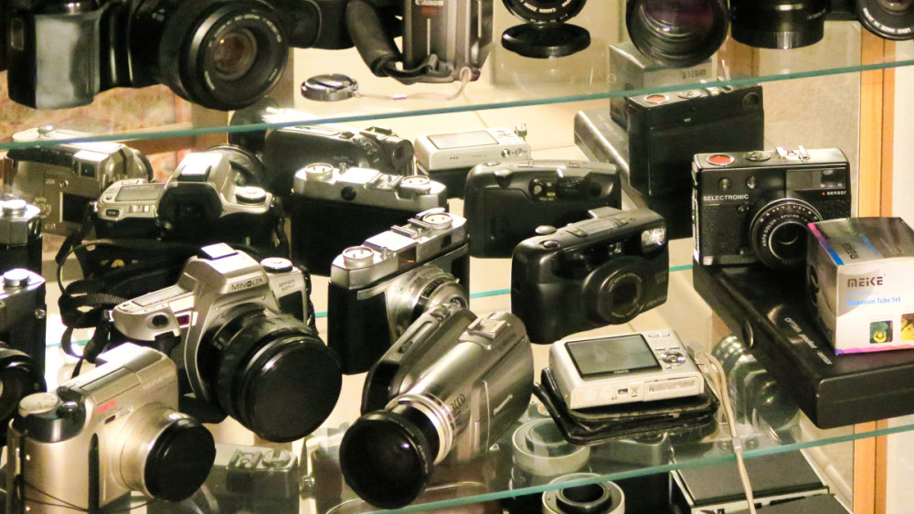 Spiegelung  „Fotoapparatesammlung“
Verena
Schlüsselwörter: 2026